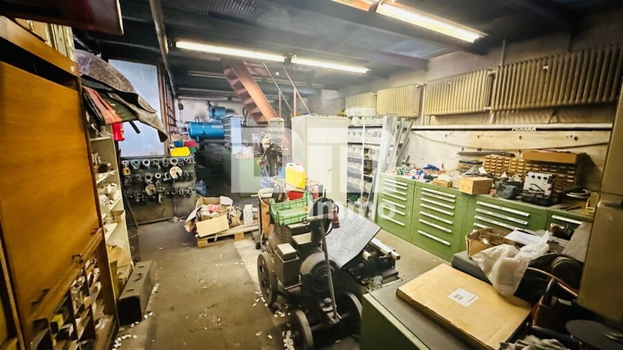 Lagerhallen und Büroflächen 80 bis 1000 m² variabel aufteilbar in verkehrsgünstiger Lage - Magazin in Halle 1 / 2 Ebene 0